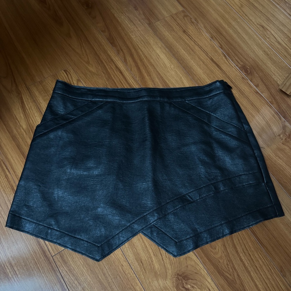 BCBG Maxazria Black Faux Leather Asymmetrical  Skirt